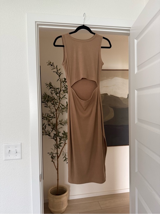 PrettyGarden Dresses & Skirts - PRETTYGARDEN Tan Ribbed Knit Cutout Midi Dress Size S Sleeveless Bodycon w/ Slit